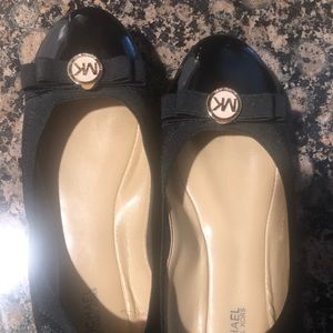 Michale Kors flats
